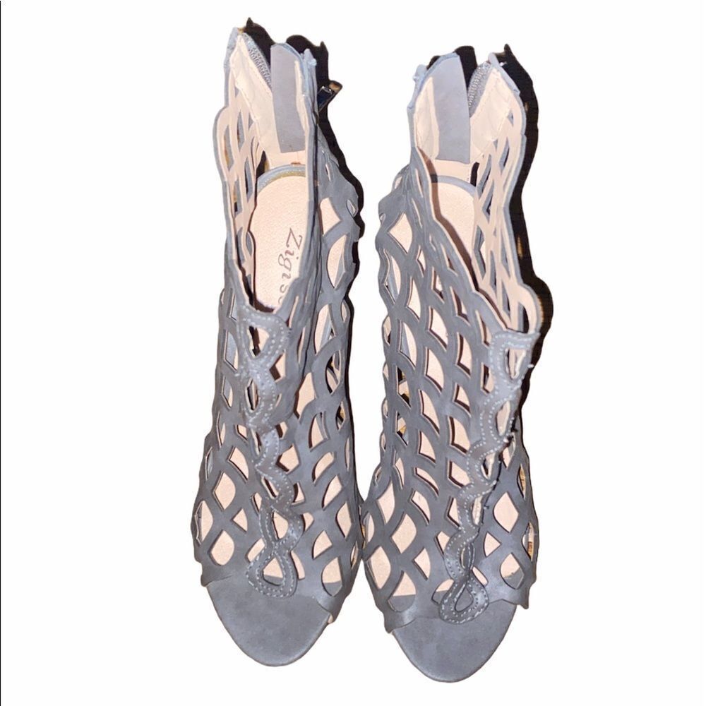Zigi Soho Grey Peep Toe Bootie Heels Size 7.5